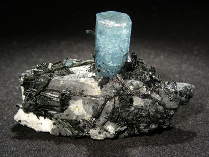 AIGUE MARINE QUARTZ TOURMALINE NOIRE