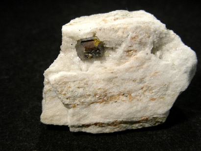 BLENDE OU SPHALERITE ET BARYTE SUR DOLOMIE