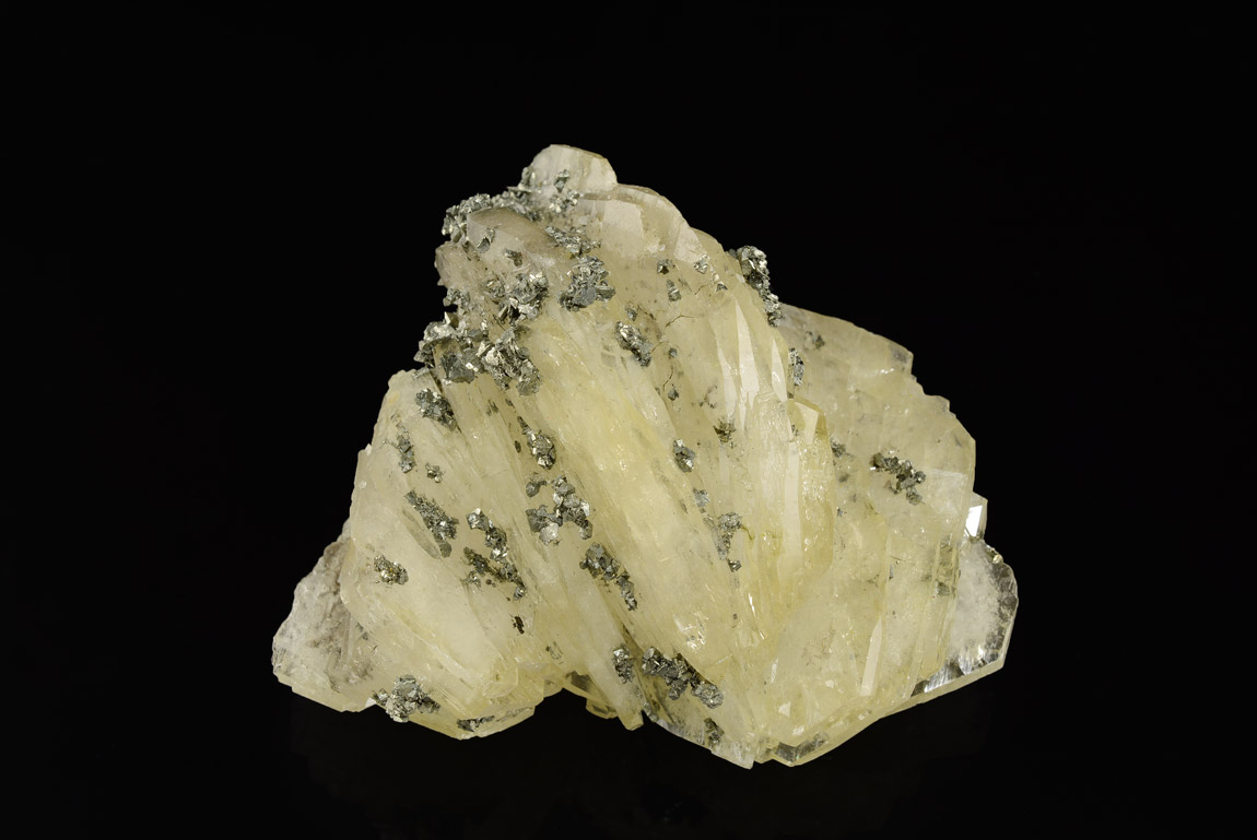 Pyrite Sur Baryte